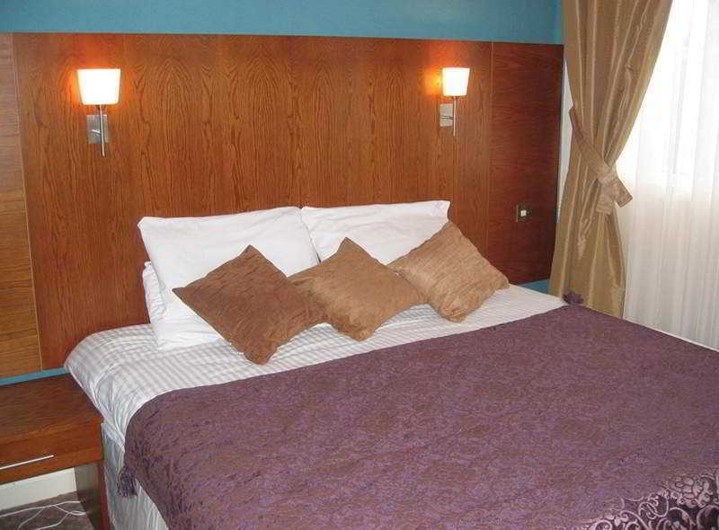 Antonine Hotel Falkirk Szoba fotó